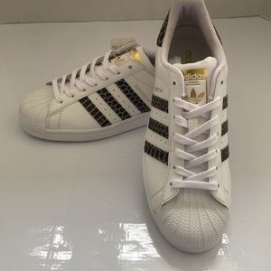 New* Adidas Superstar W w Black Croc stripes & Gold Logo women’s Size 1…